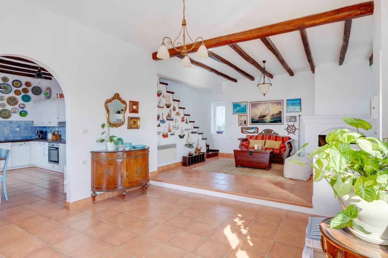 Cycladic Aura - Traditional Holiday Cottage Finikas  Esterno foto